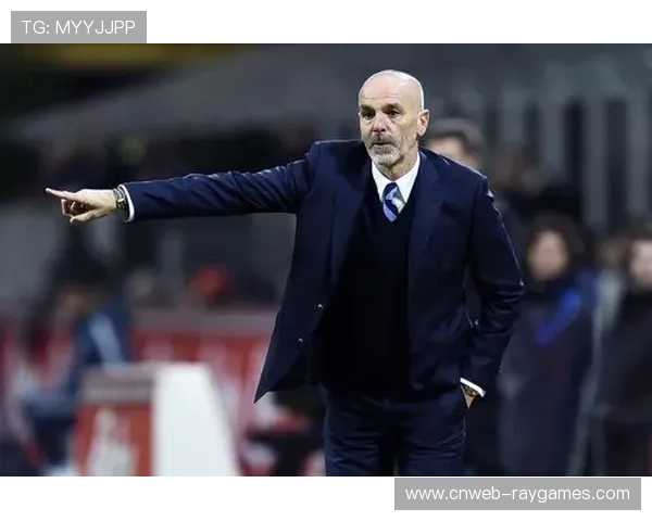 佛罗伦萨主帅皮奥利濒临下课，俱乐部寻求新帅。